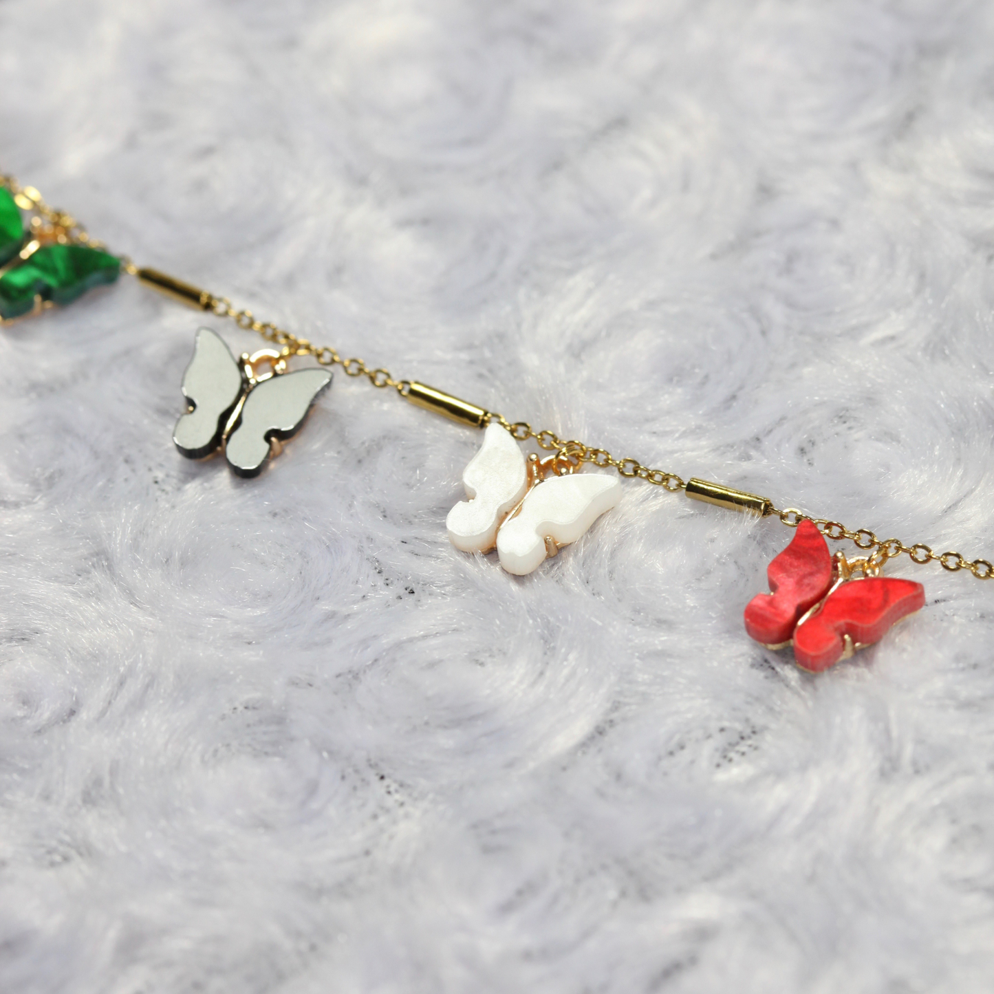 Upon Free Wings (Bracelet)
