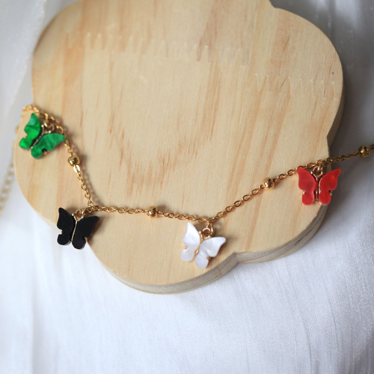 Upon Free Wings (Bracelet)