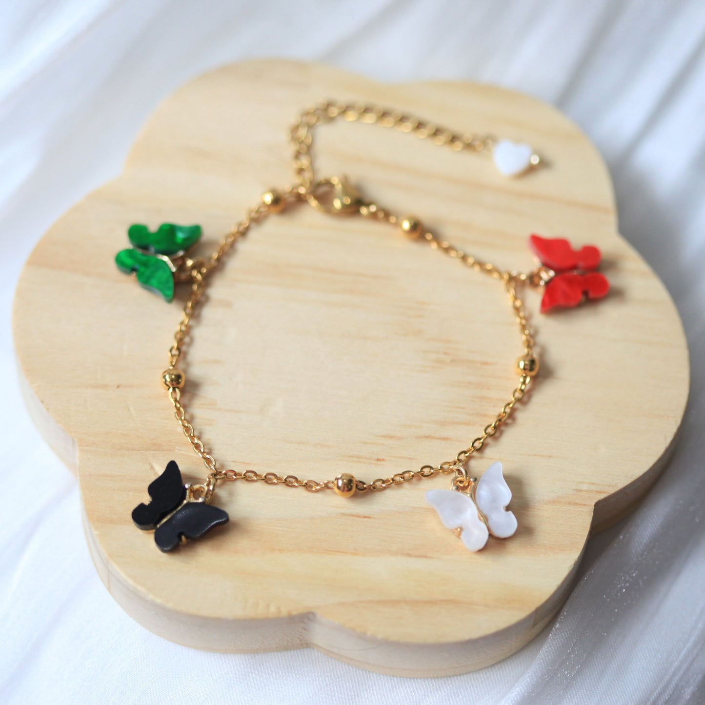 Upon Free Wings (Bracelet)